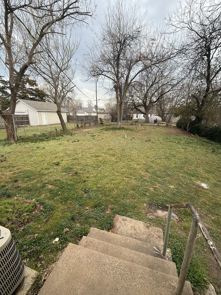 622 Dakota St - Photo 7 of 10