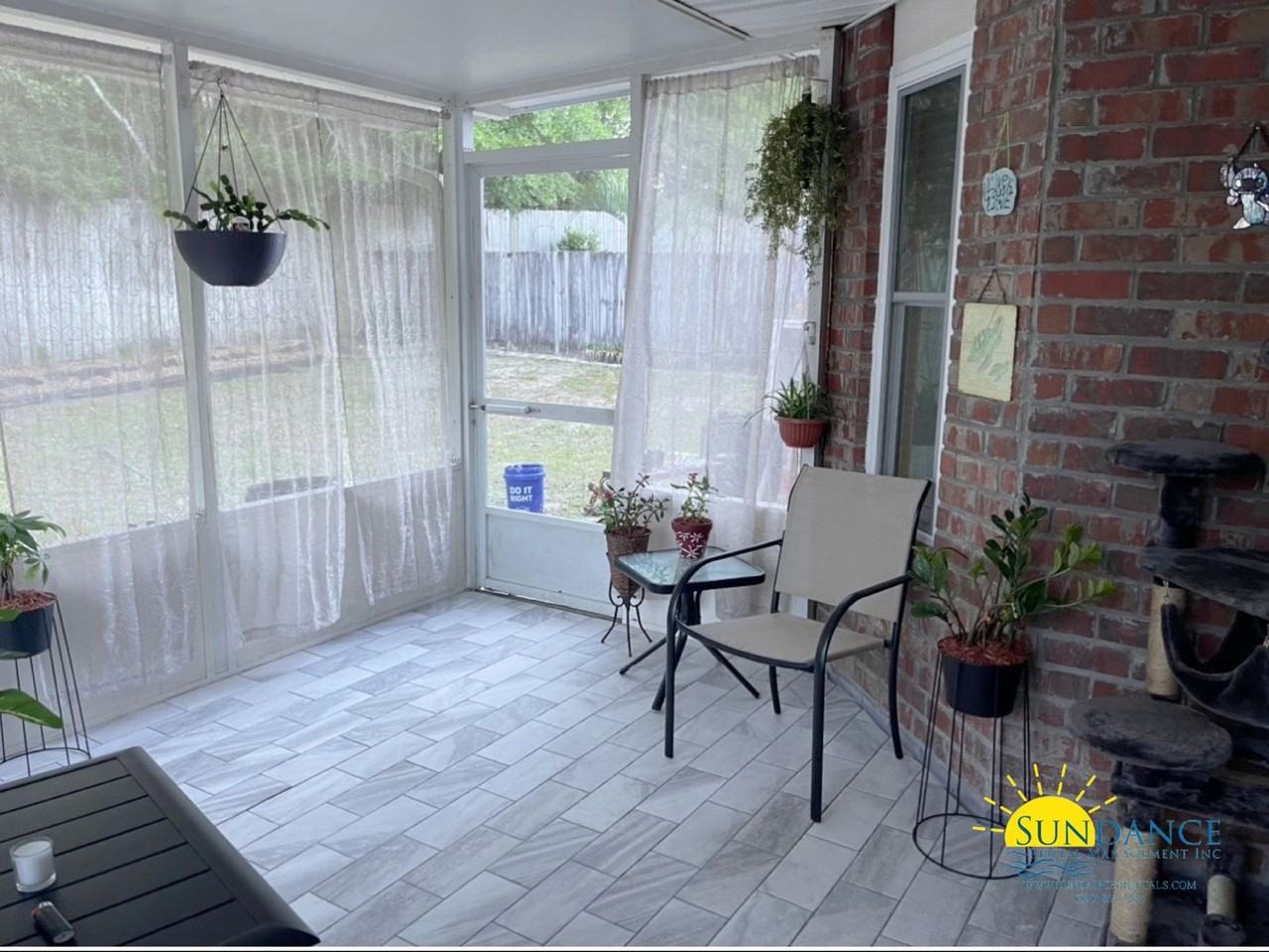 119 Steeplechase Dr - Photo 2 of 21