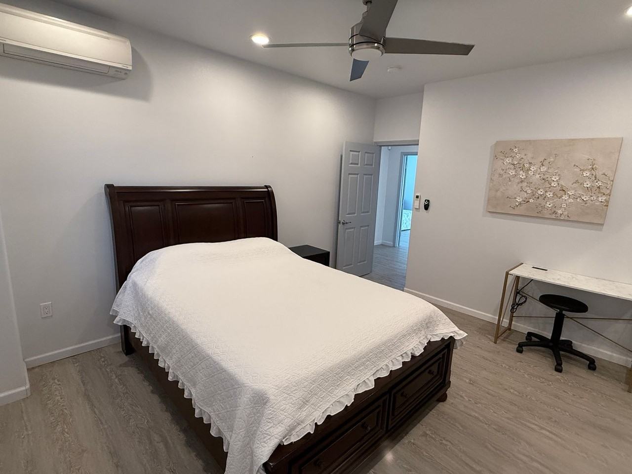 1380A Hoona St - Photo 3 of 23