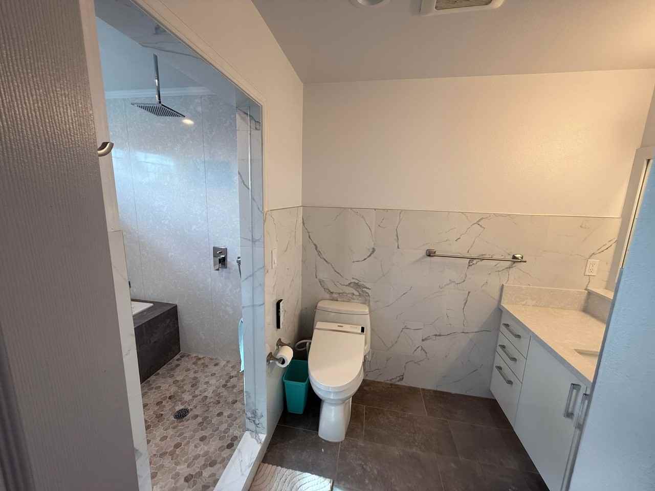 1380A Hoona St - Photo 5 of 23