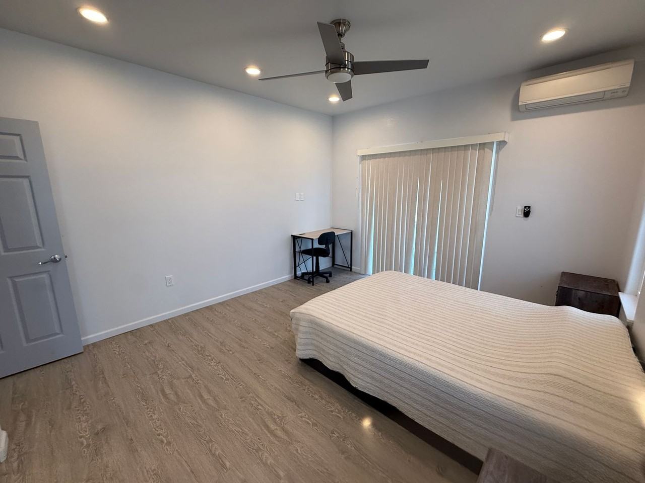 1380A Hoona St - Photo 6 of 23