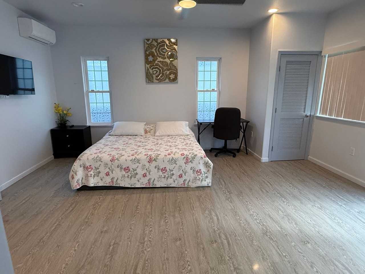 1380A Hoona St - Photo 7 of 23