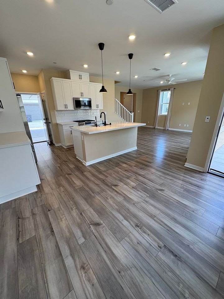 4025 Spring Haven Ln - Photo 7 of 31