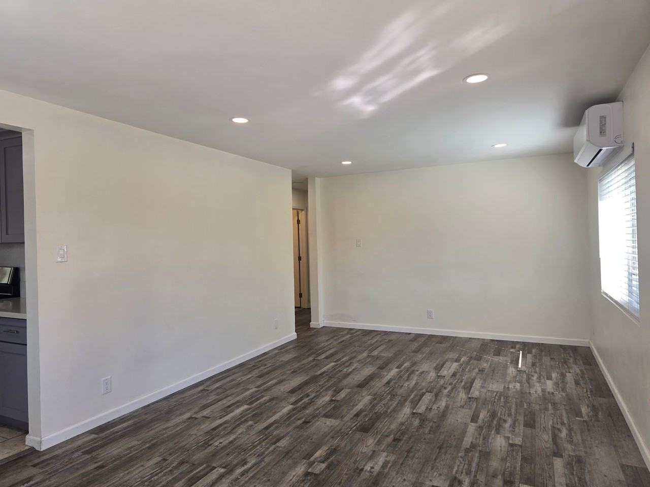 1018 N Santa Fe Ave - Photo 4 of 33