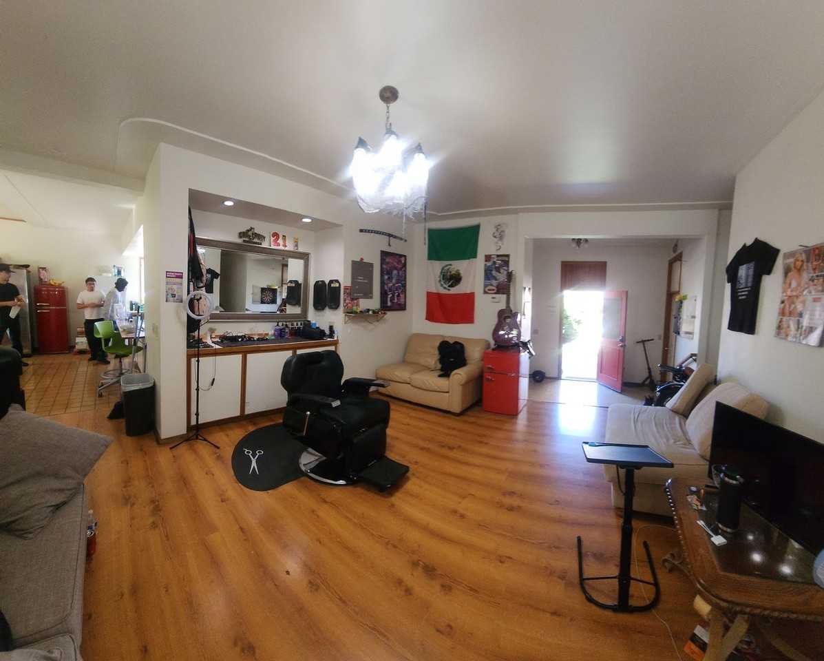 561 Luneta Dr - Photo 6 of 50