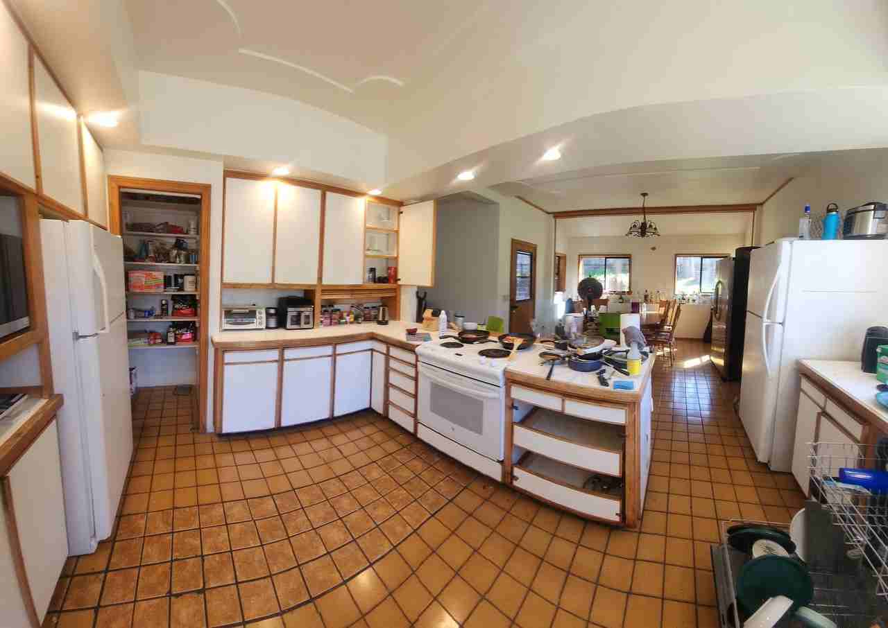 561 Luneta Dr - Photo 7 of 50