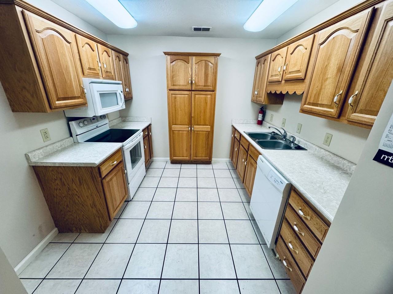 325 Franklin Ter - Photo 2 of 17