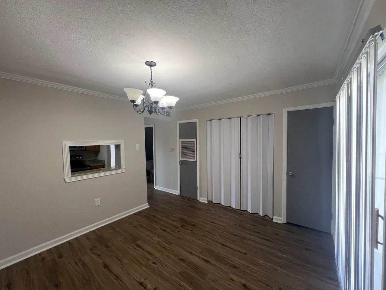 10286 W Winston Ave - Photo 7 of 14