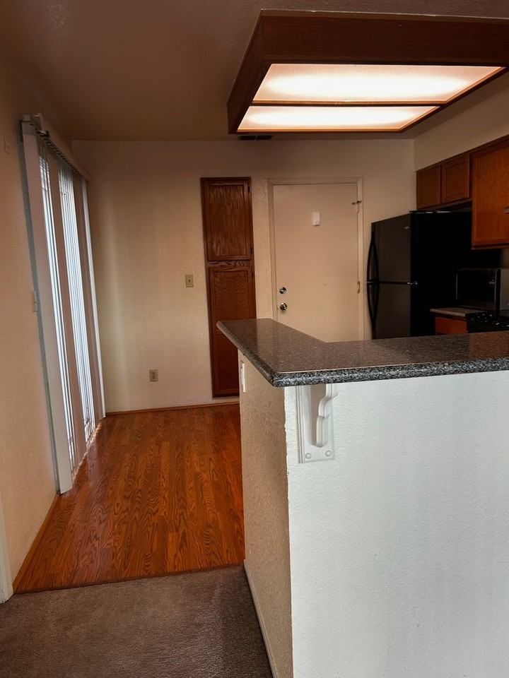 334 Bolton Way - Photo 7 of 13