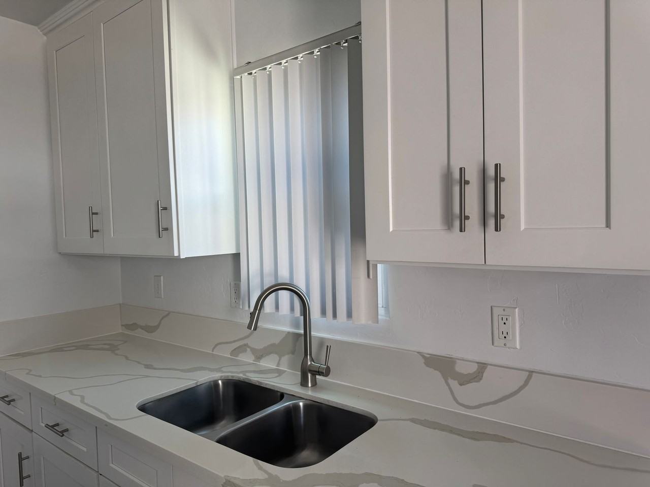 168 Garrett Ave - Photo 3 of 10