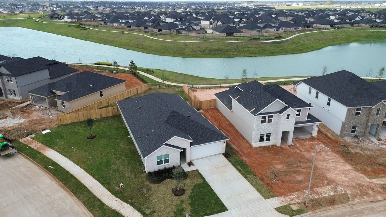 31103 Warwick Coast Ct - Photo 4 of 50