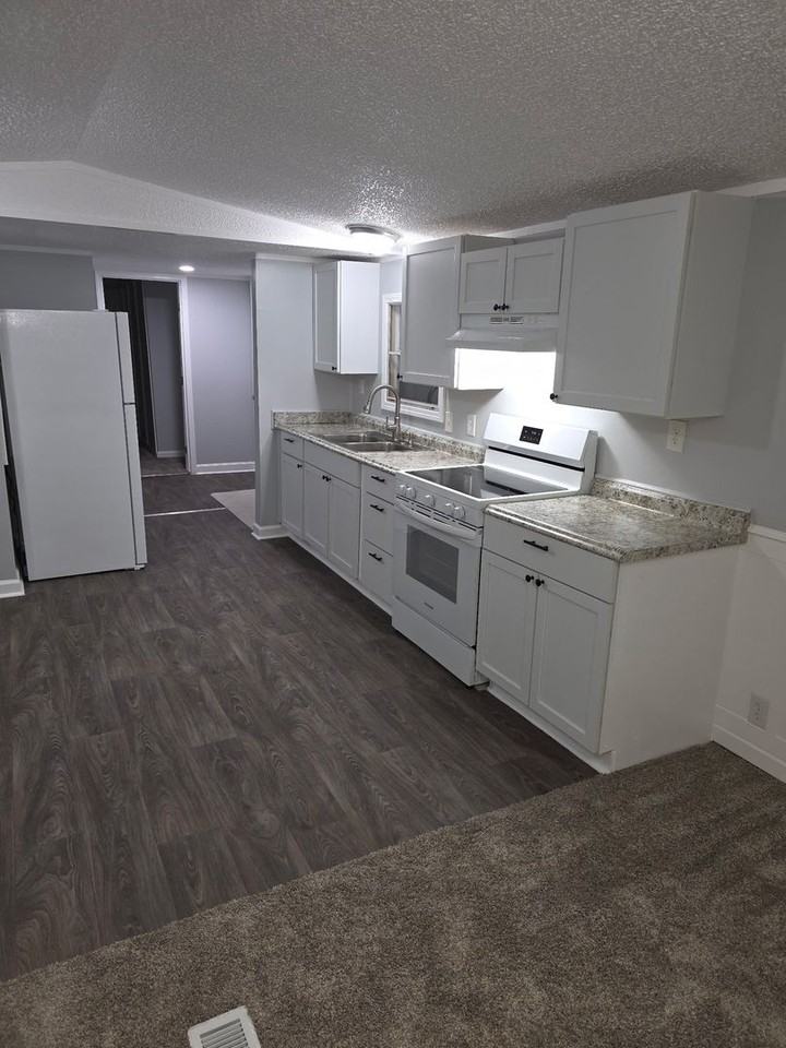 125 Lindell Way - Photo 7 of 27