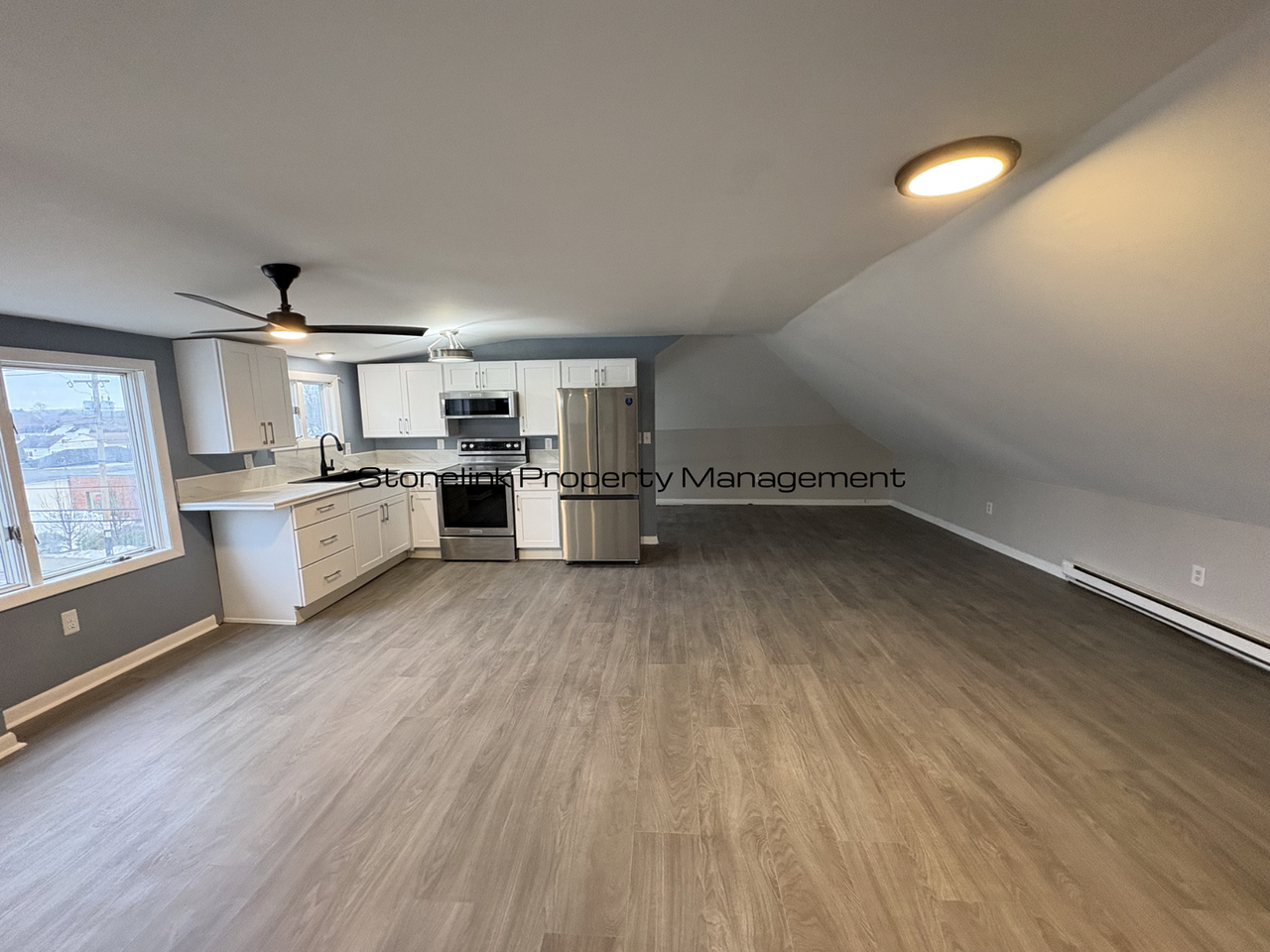 1899 Smith St - Photo 7 of 15