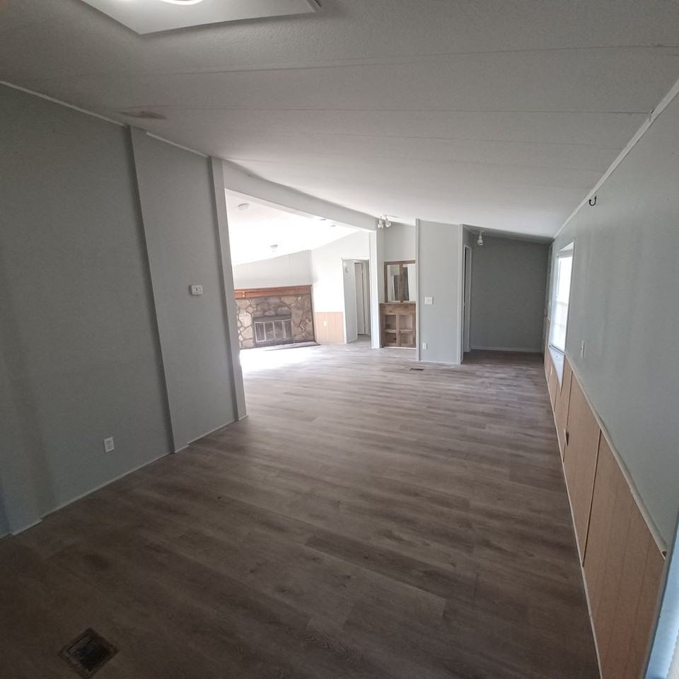 10262 Roadway Dr - Photo 4 of 24