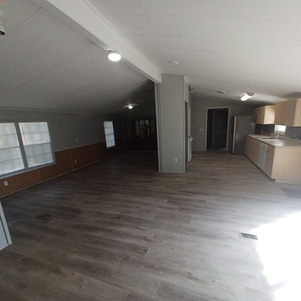 10262 Roadway Dr - Photo 7 of 24