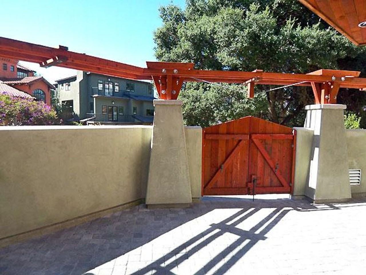 6121 Ruthland Rd - Photo 3 of 20