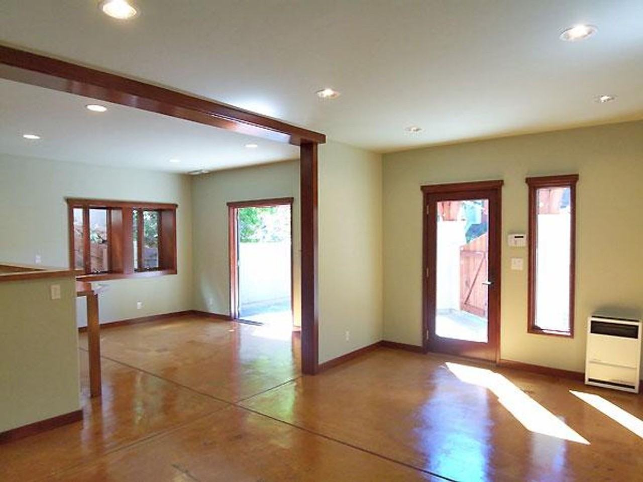 6121 Ruthland Rd - Photo 4 of 20