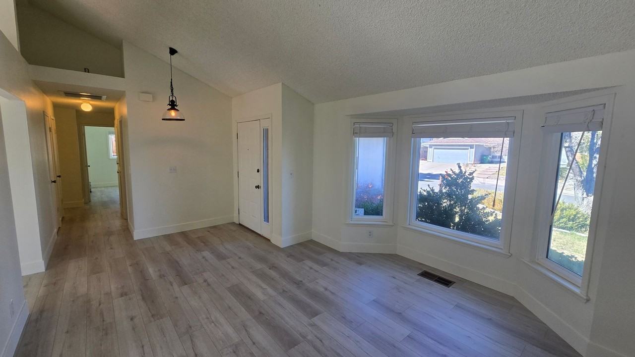 5212 Sierra Highlands Ct - Photo 7 of 23