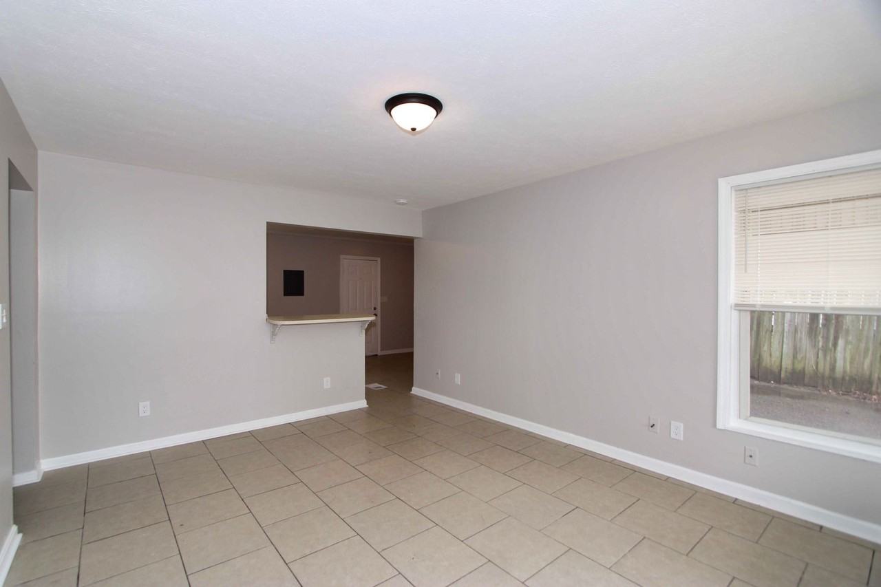 4127 Melgrove Ave - Photo 5 of 25