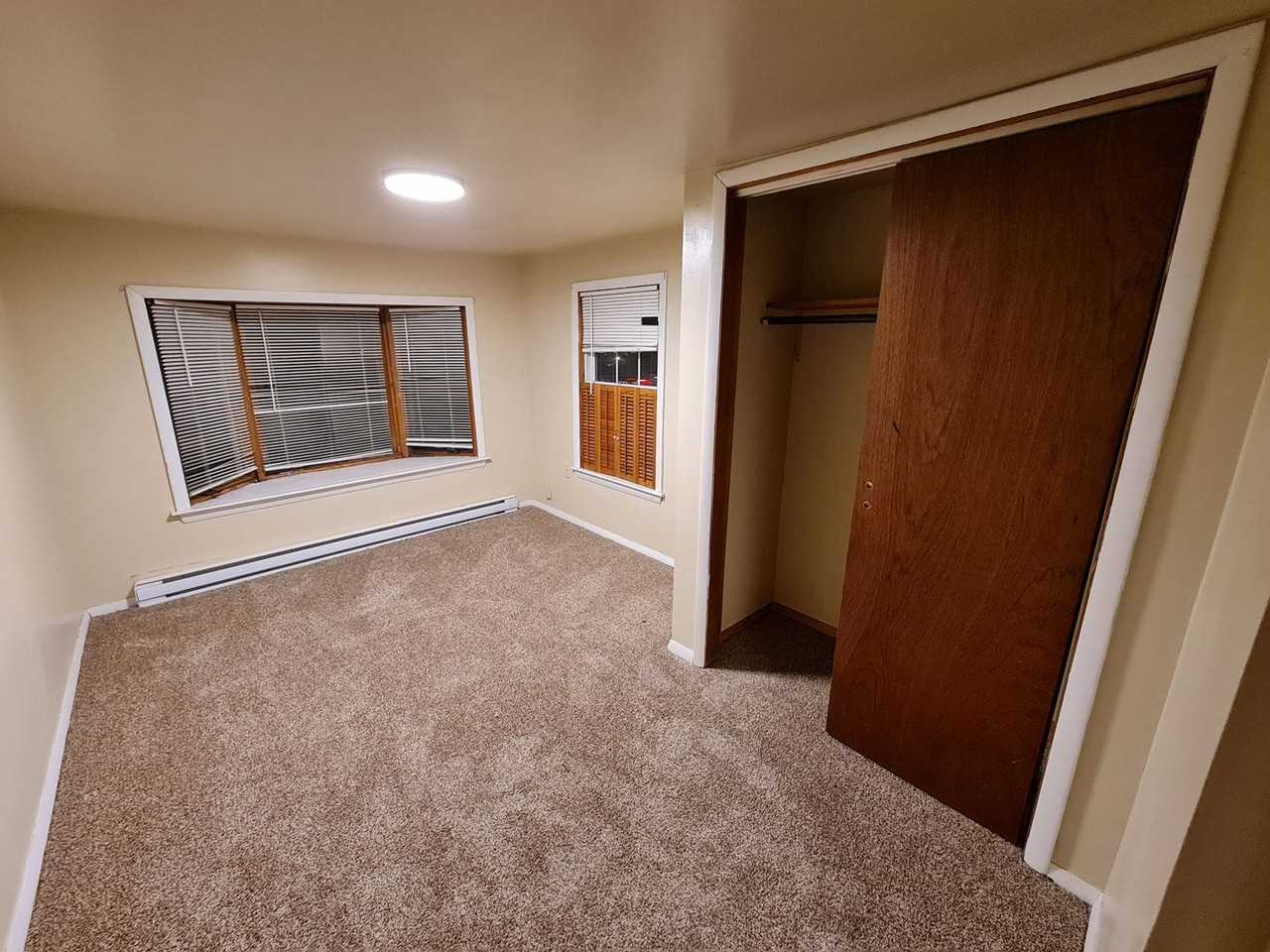 1088 Roosevelt - Photo 2 of 18