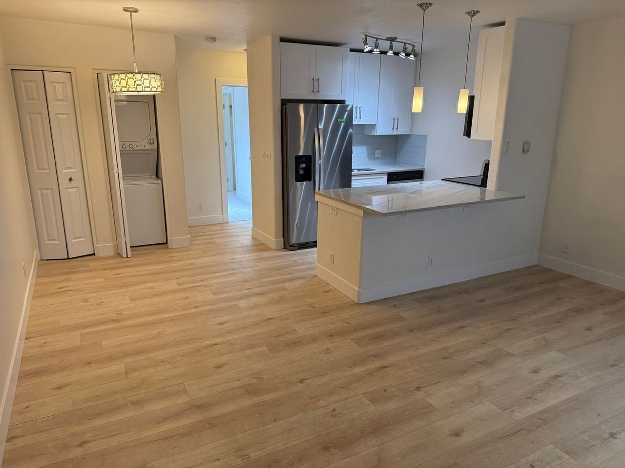 2345 N Clay St #4 - Photo 6 of 20