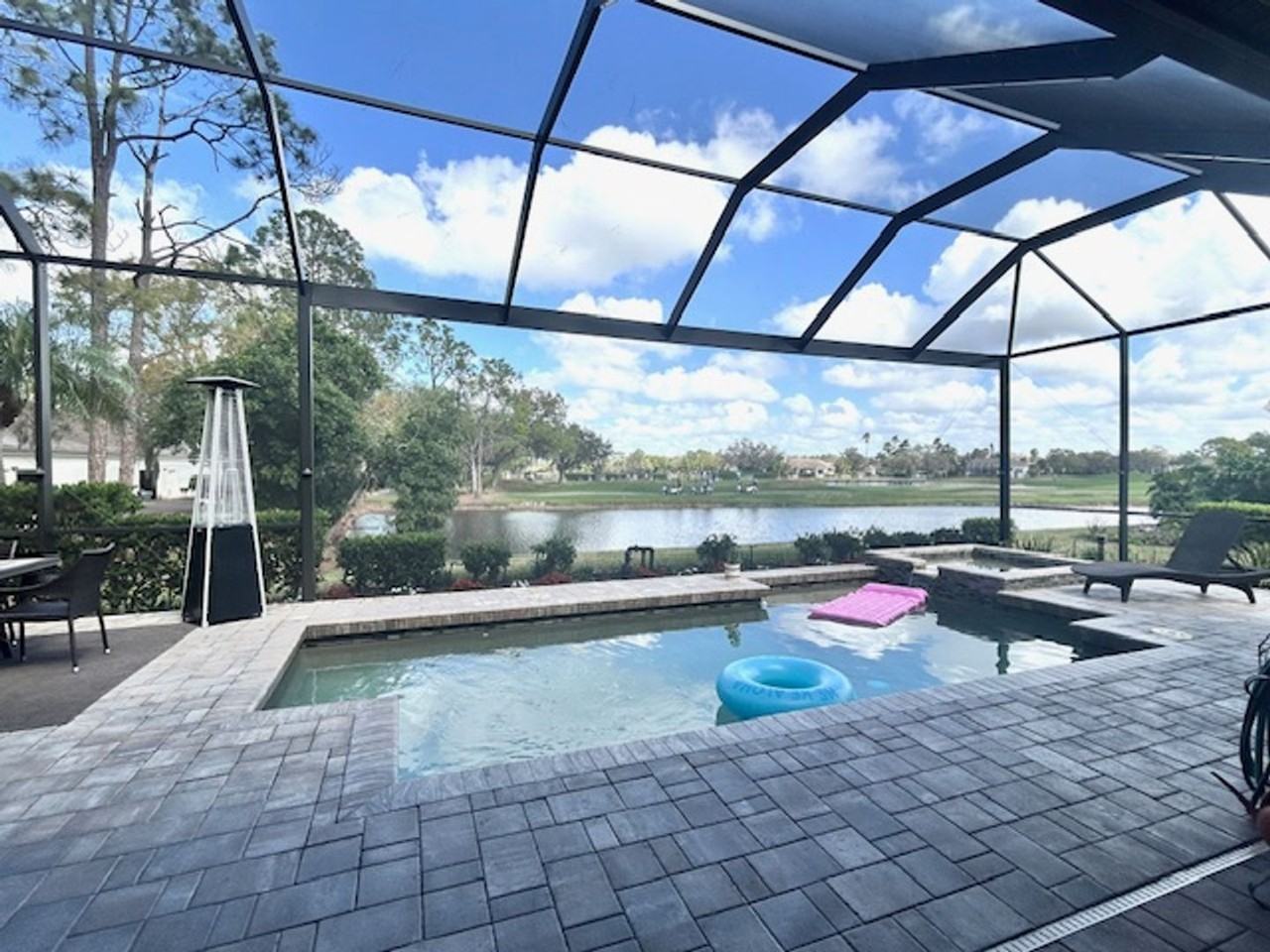 8701 52nd Ave E - Photo 3 of 26