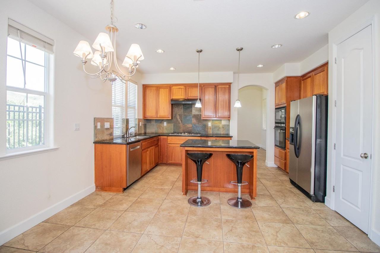 6239 Newhaven Ln - Photo 2 of 50