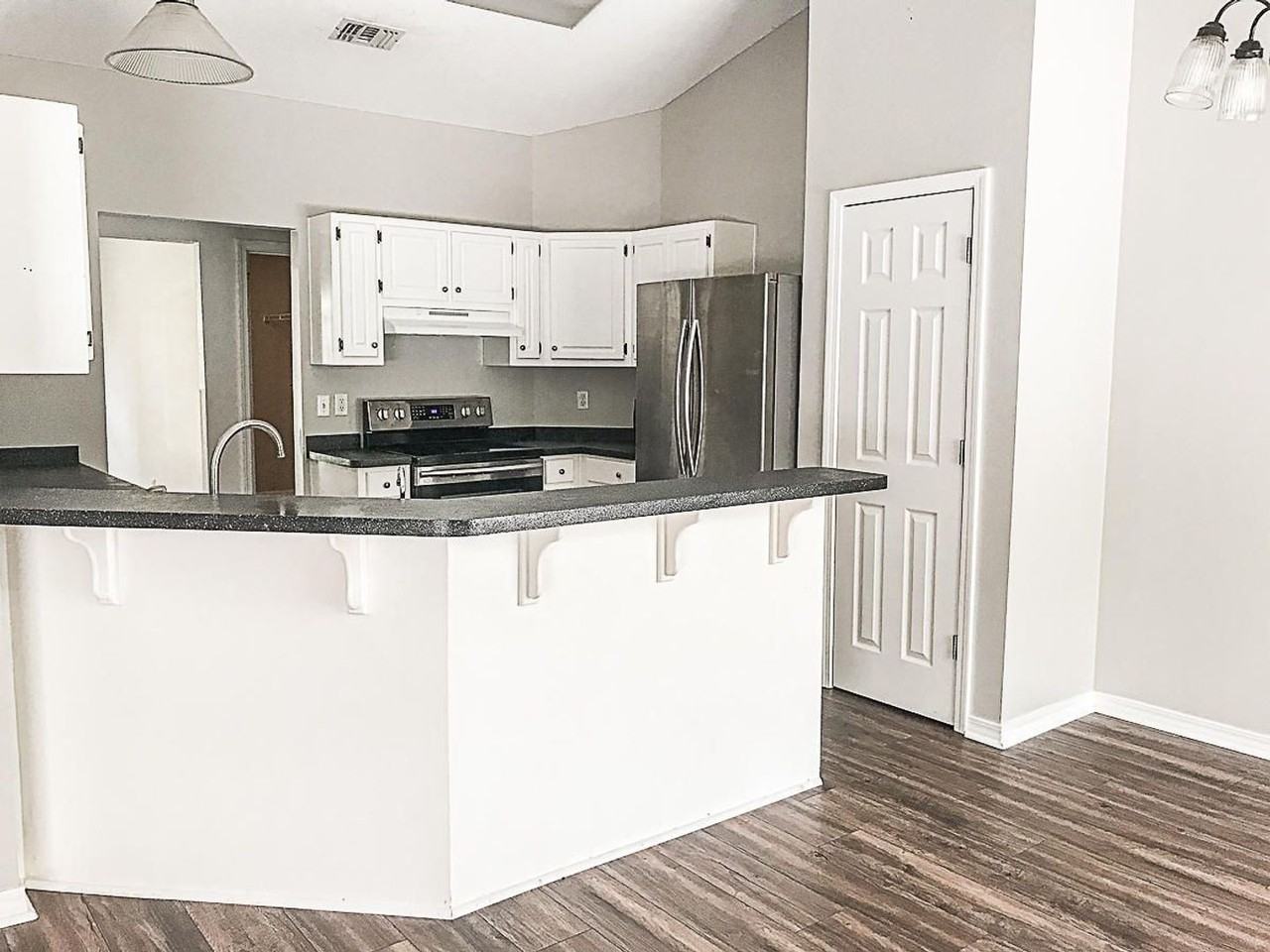 2209 Titanium Dr - Photo 2 of 17