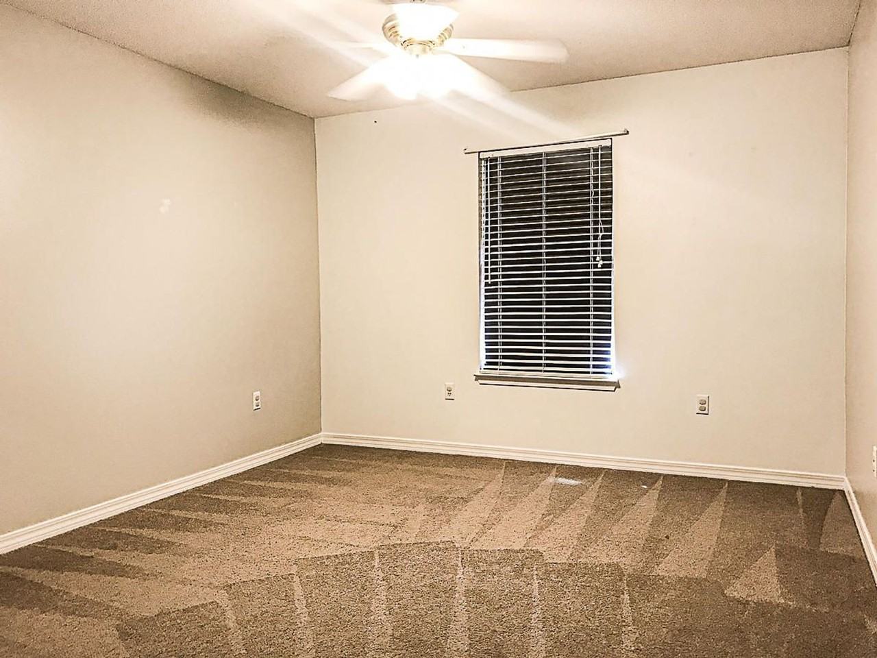 2209 Titanium Dr - Photo 4 of 17