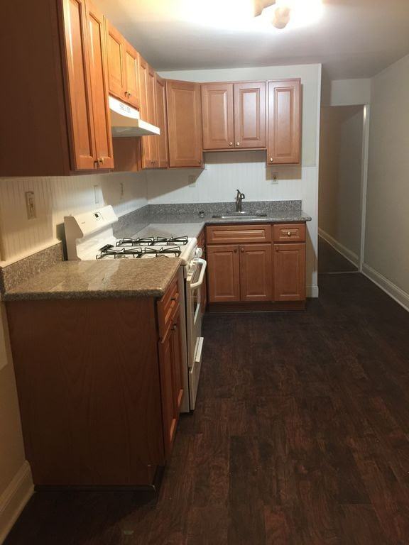 707 Beatty St - Photo 2 of 15