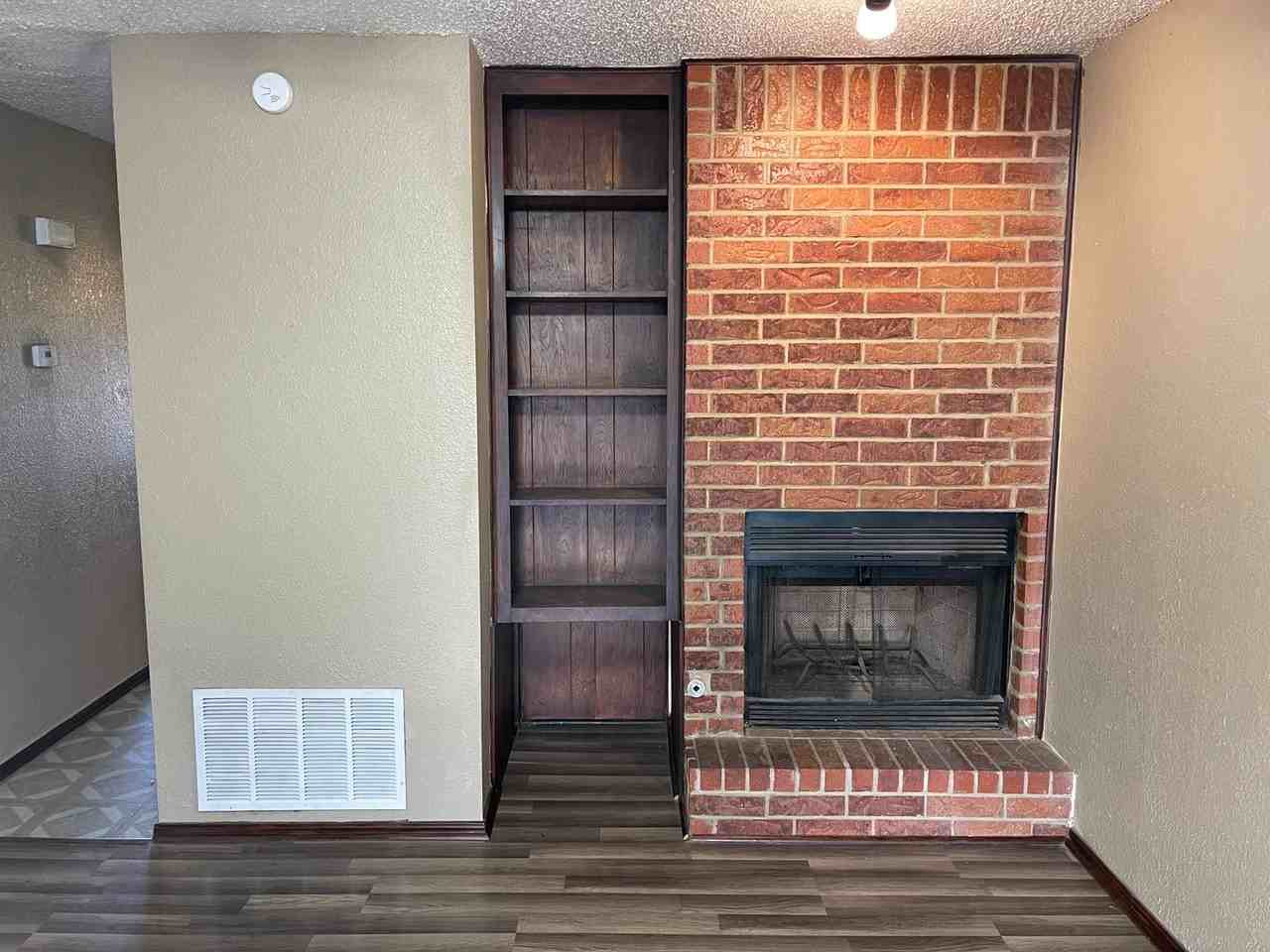 8717 Saint George Way - Photo 5 of 23