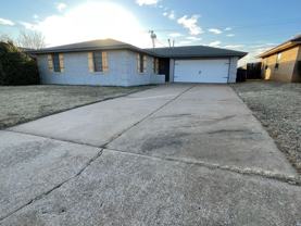 10517 N Mckinley Ave - Photo 1 of 1