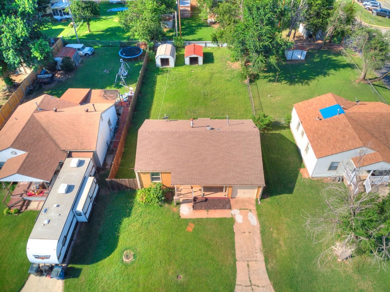 302 E Jarman Dr - Photo 6 of 22