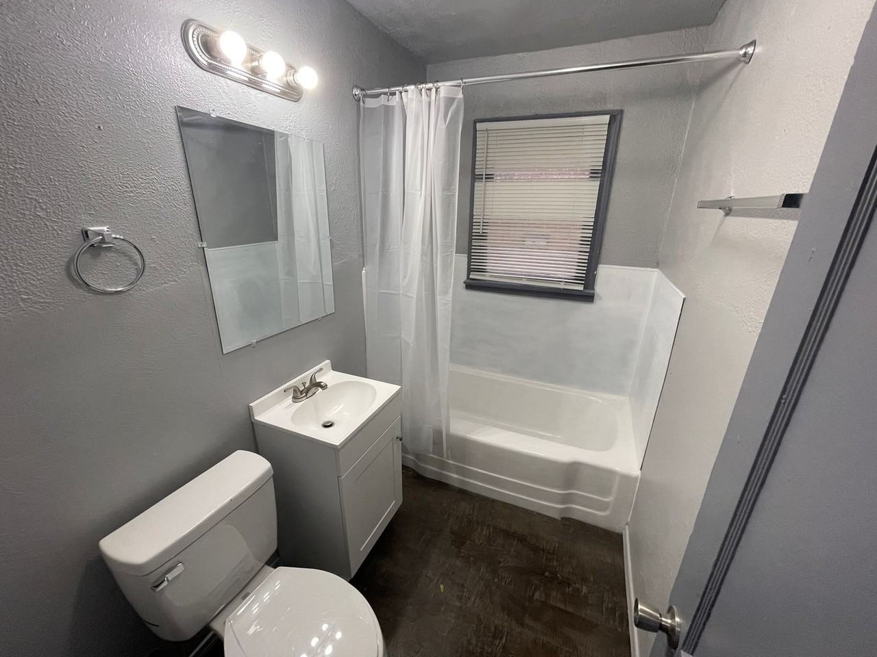2629 Ne 16th St - Photo 6 of 23