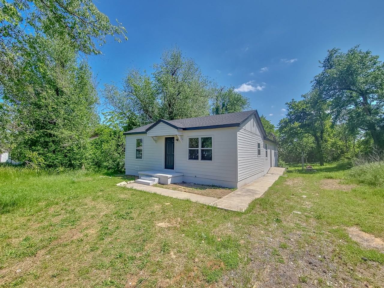 12704 Parker Heights Blvd - Photo 5 of 28