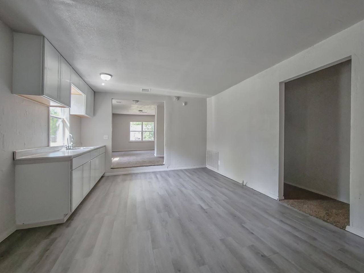 12704 Parker Heights Blvd - Photo 6 of 28