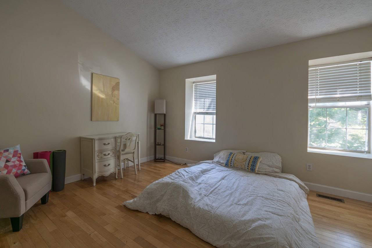 1204 Wedgewood Ct - Photo 7 of 11