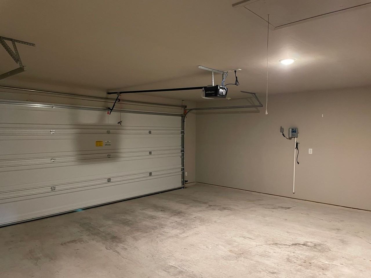 902 Clanton Cv - Photo 5 of 49