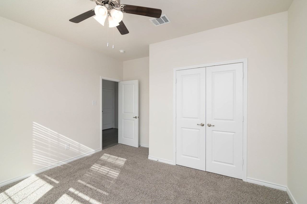 229 Tate Ln - Photo 6 of 37