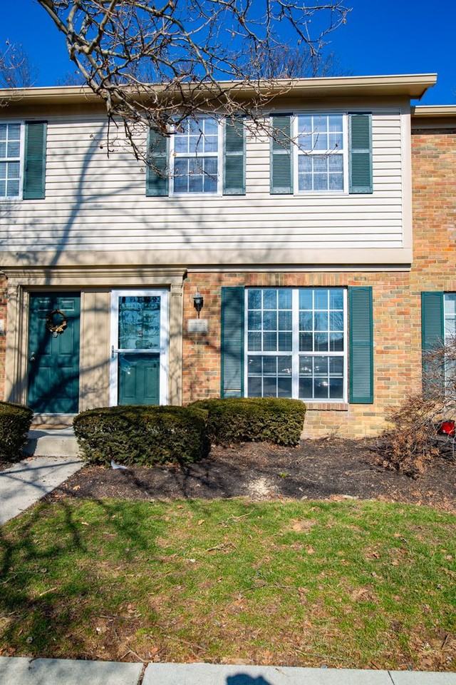 7778 Deercrest Ct - Photo 3 of 48