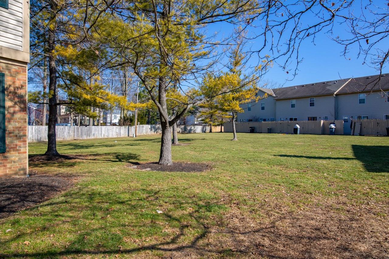 7778 Deercrest Ct - Photo 5 of 48