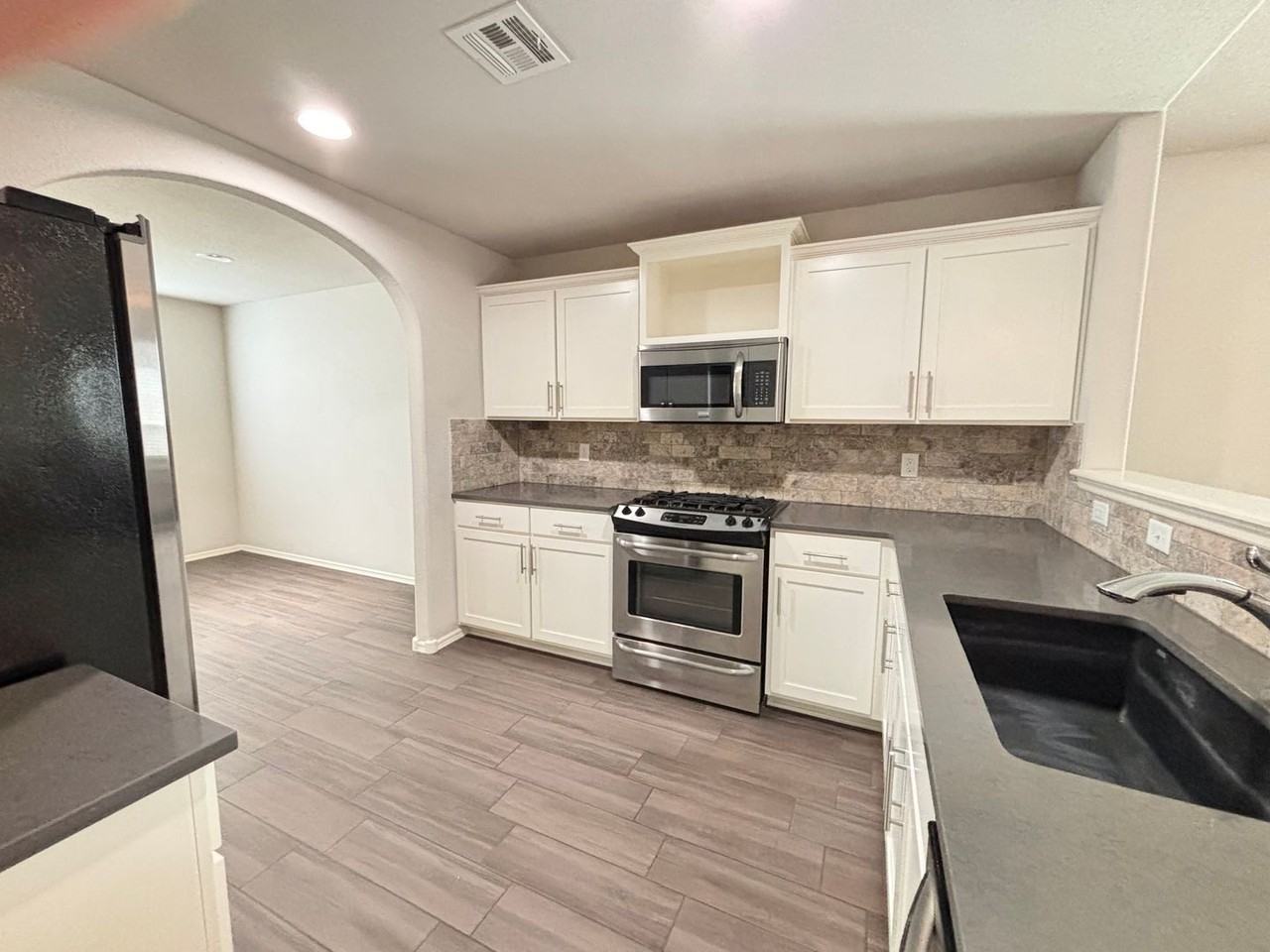 12010 E 109th St N - Photo 7 of 21