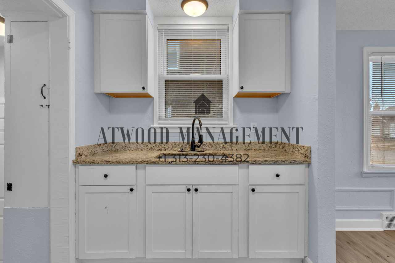 11336 Marlowe St - Photo 5 of 12