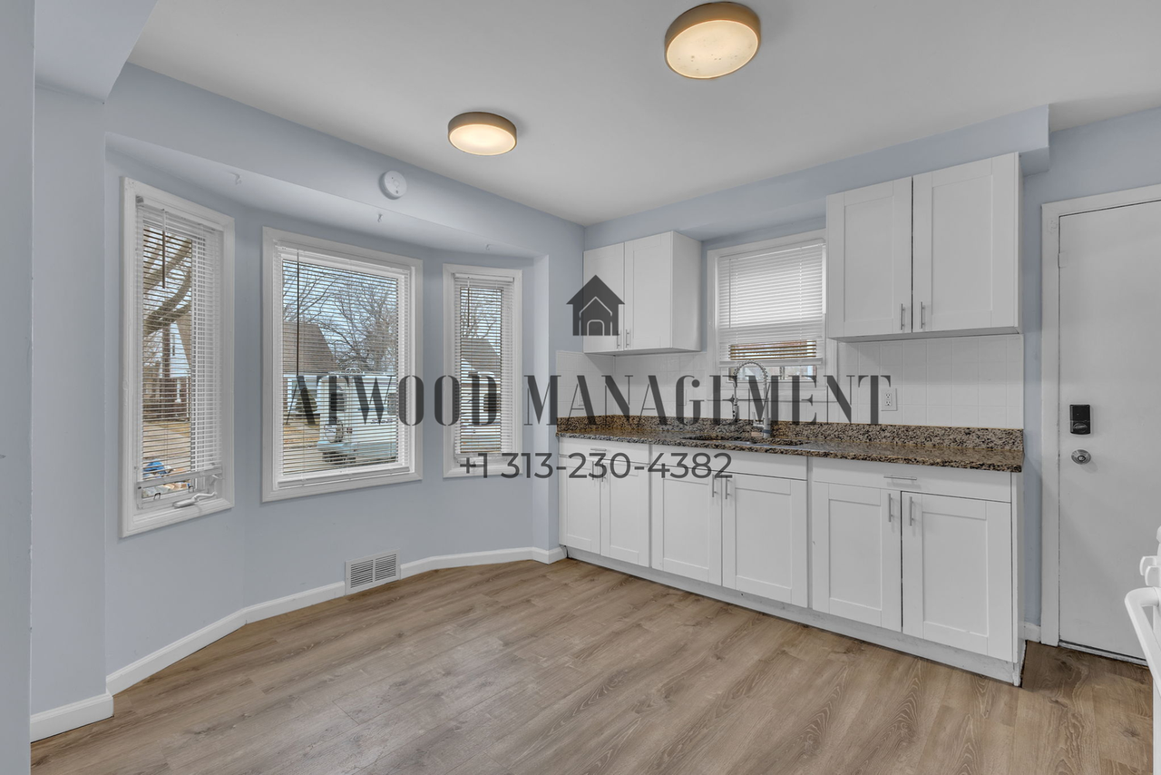 16225 Manning St - Photo 4 of 13