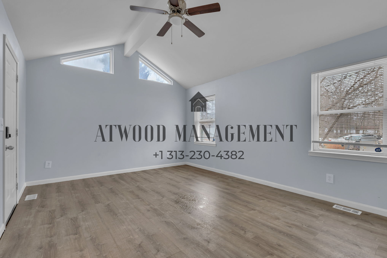 16225 Manning St - Photo 6 of 13