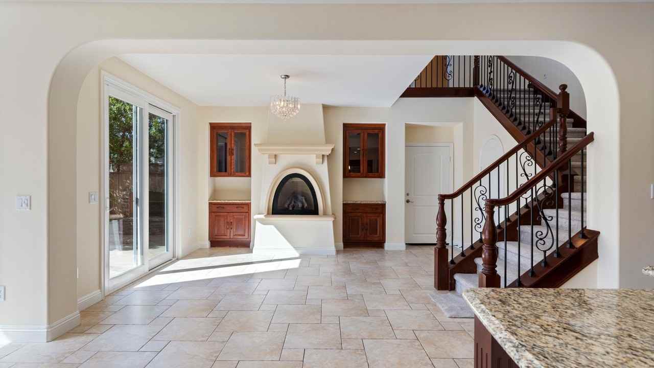 51 Rincon Way - Photo 7 of 34