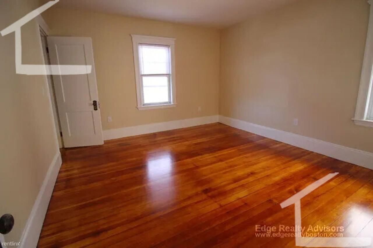 24 Matchett St - Photo 7 of 15