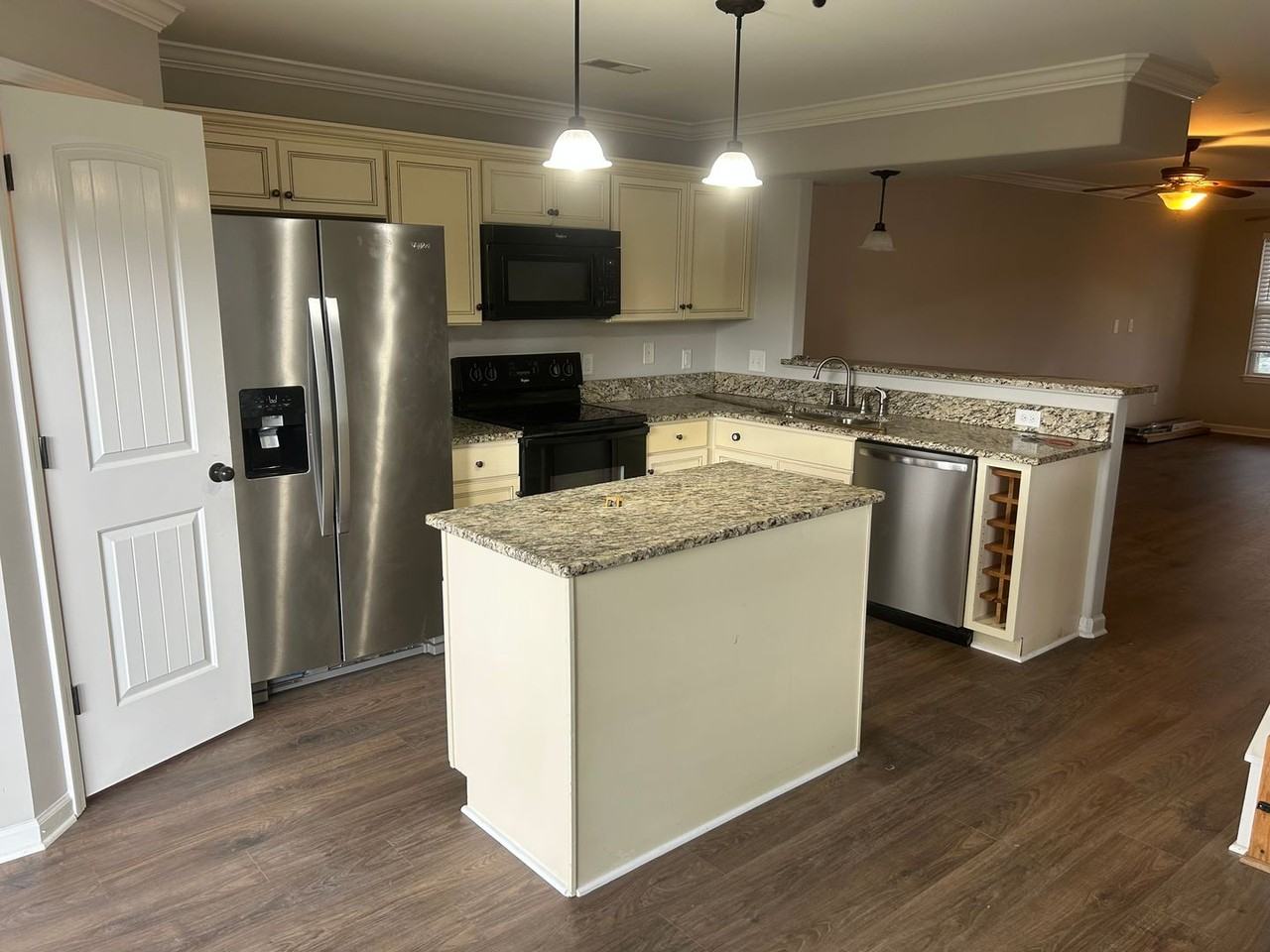 144 Cobblestone Place Dr - Photo 2 of 22