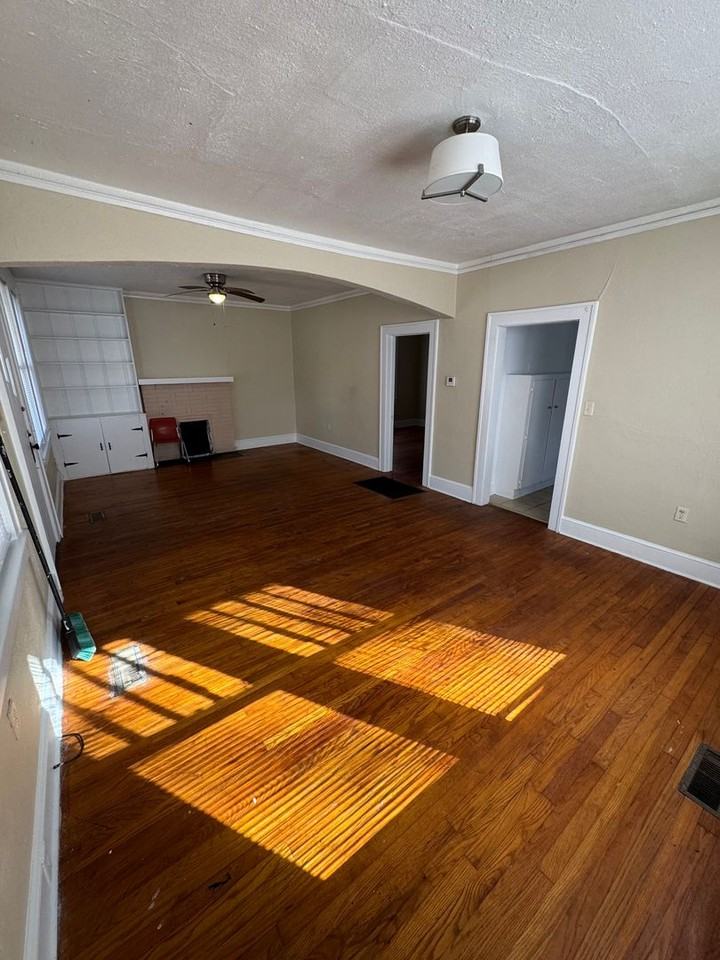 1734 Rocky Hollow Rd - Photo 4 of 11