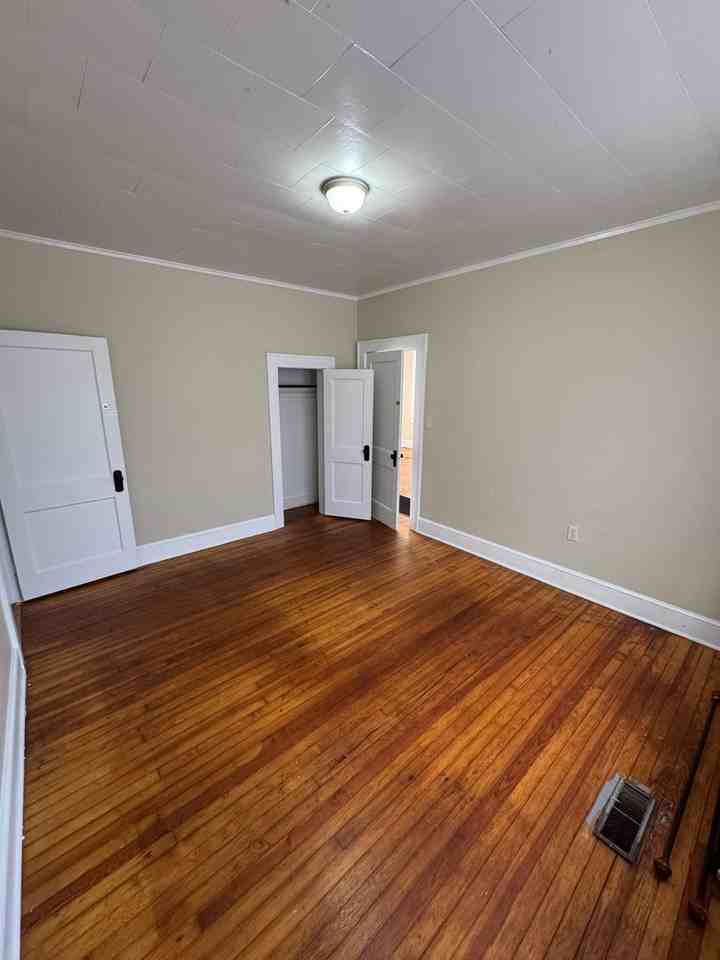 1734 Rocky Hollow Rd - Photo 5 of 11